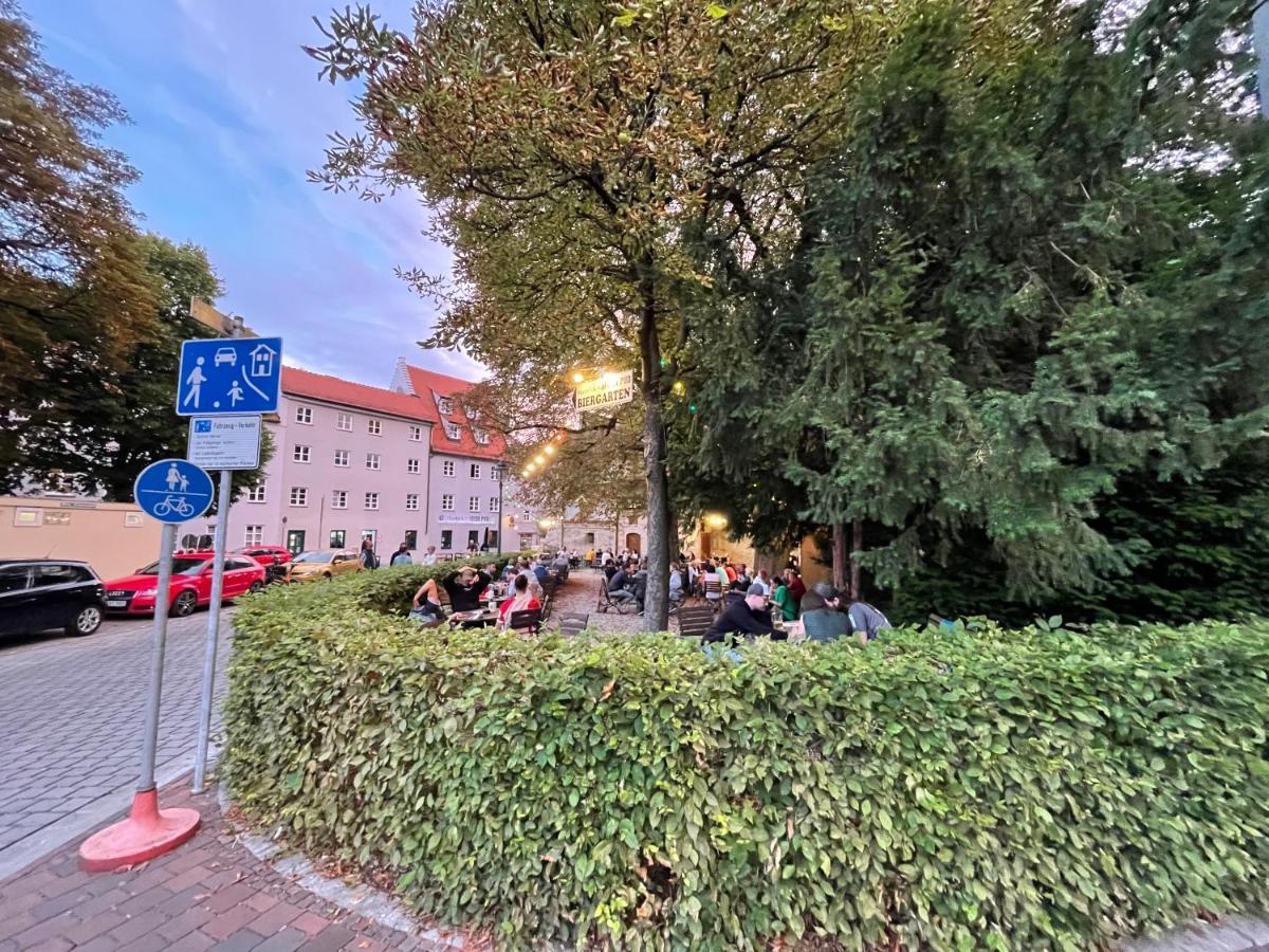 Apartment Am Roten Tor Augsburgo Exterior foto